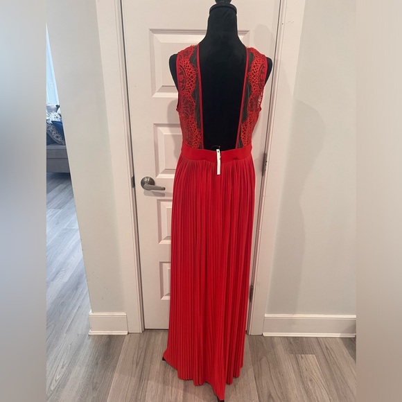 NWT Red Pleated Gown - Picture 4 of 5